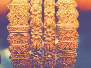 Unique bangles set