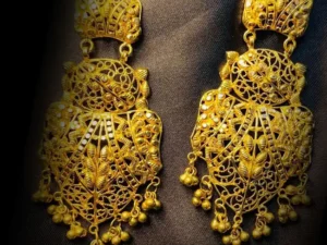 casting earrings