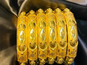 Charming bangles set